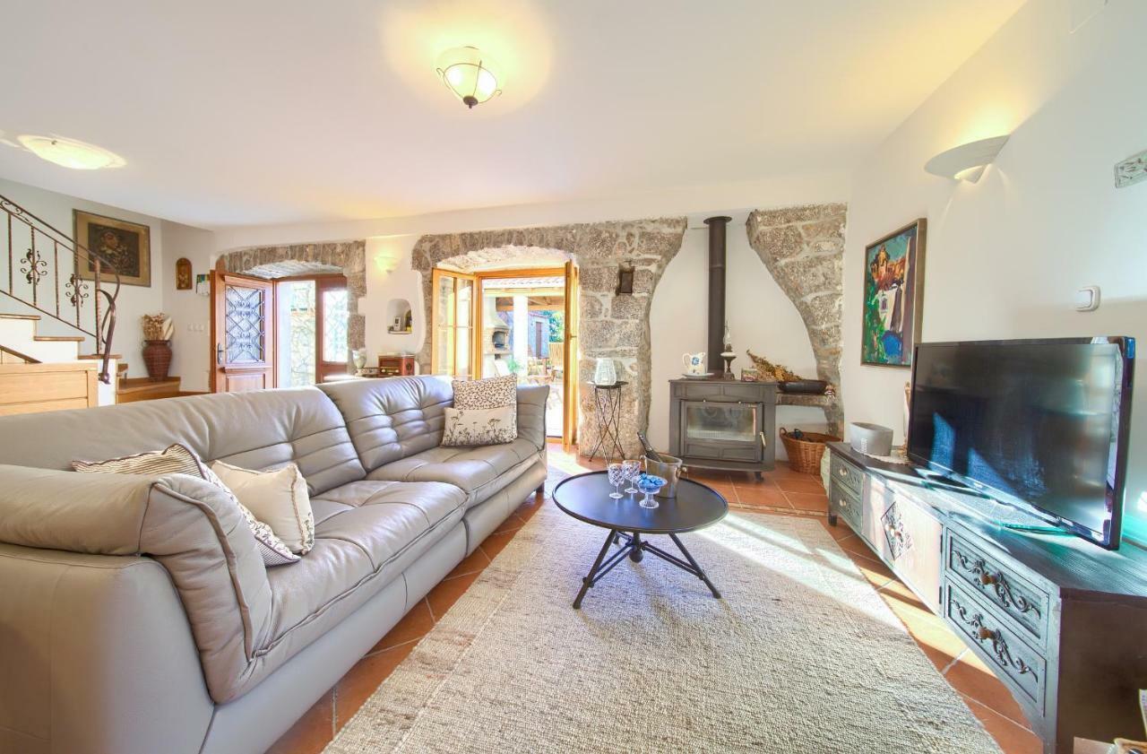 Holiday Home Lavanda Kornić Dış mekan fotoğraf